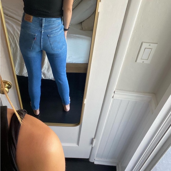 Exposed Buttonfly Skinny Jeans from Levi - Picture 4 of 4